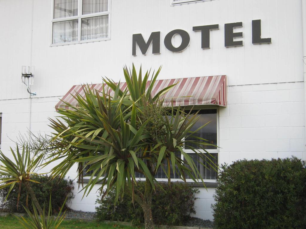 Adelphi Motel Таупо Экстерьер фото